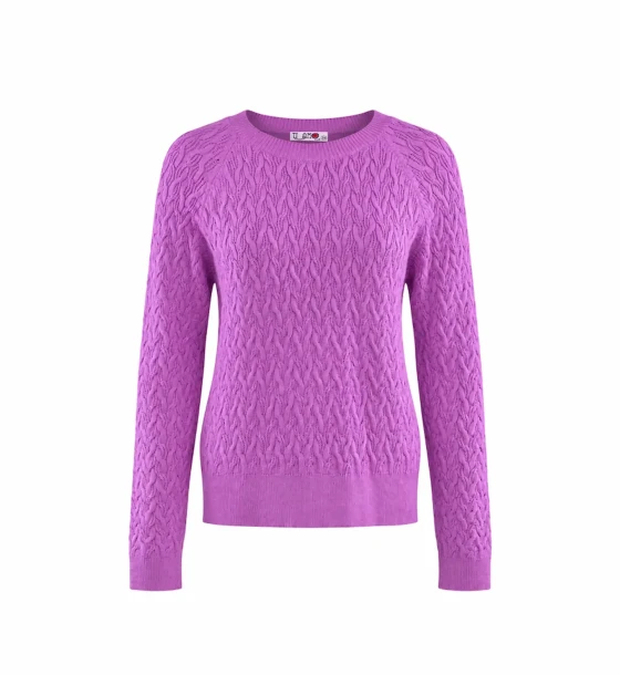 Full Cable Knit Pullover