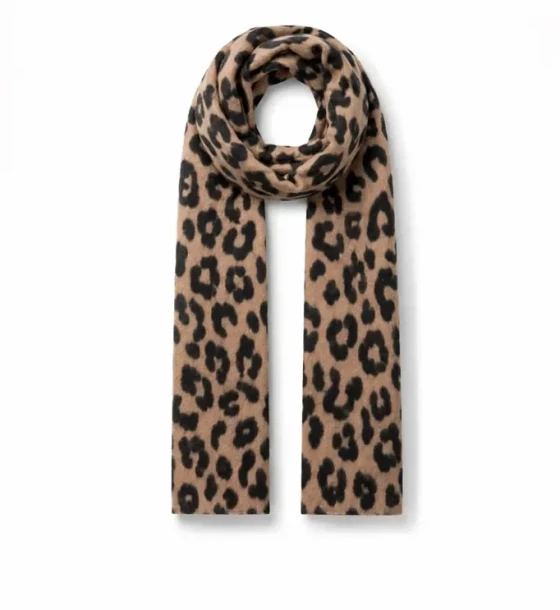 Soft Leopard Print Scarf