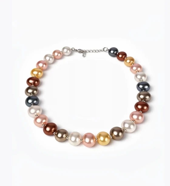 Classic Short Pearl Necklace