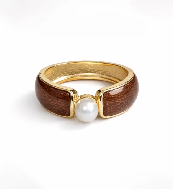 Elegant Pearl Bangle