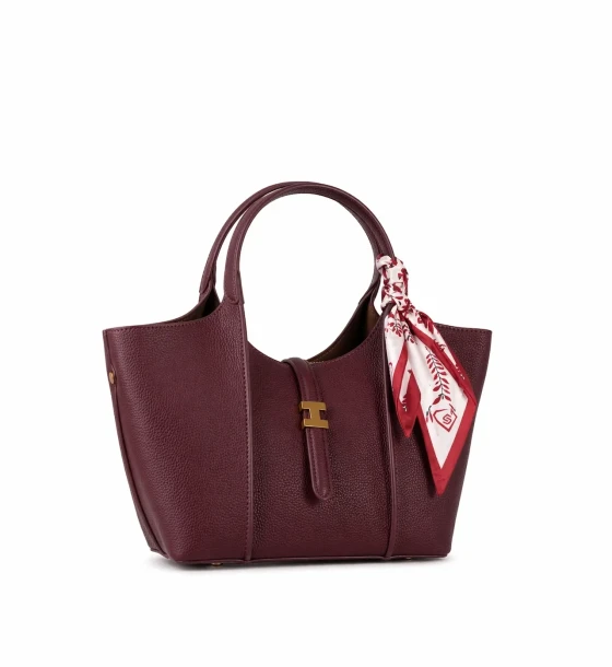 Refined Classic Detail Handbag